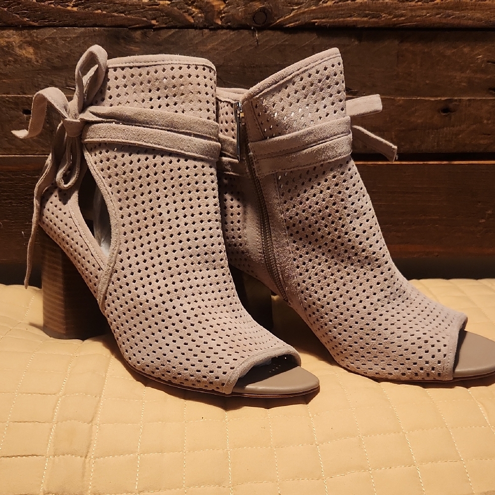 Perforated Gray Ankle Boots - Picture 1 of 4